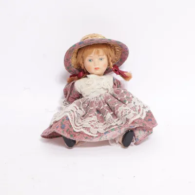 Porcelain doll (Pink, Multicolored)