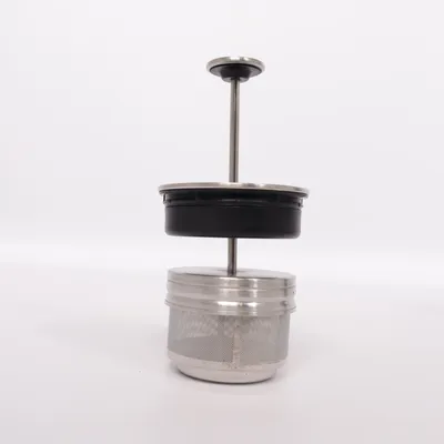 Tesil (Svart, Silverfärgad) från WMF