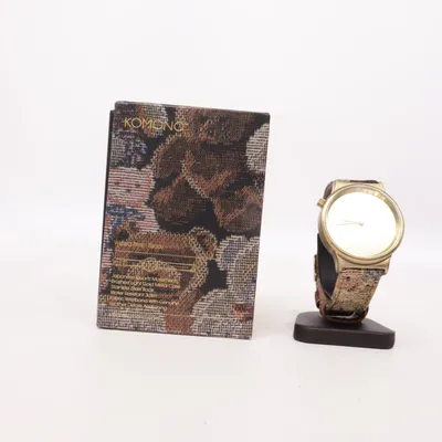 Armbandsur (THE WIZARD) från Komono