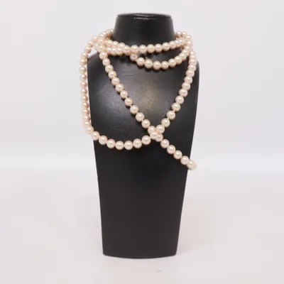 Collier (Beige) Métal inconnu