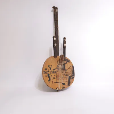 Instrument (Brown, Black)