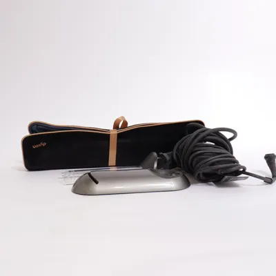 Hair straightener (HS03) from Dyson