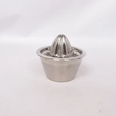 Citruspress (Silverfärgad) från Rösle