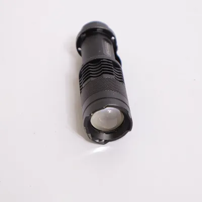 Ficklampa (Svart) från Dunlop