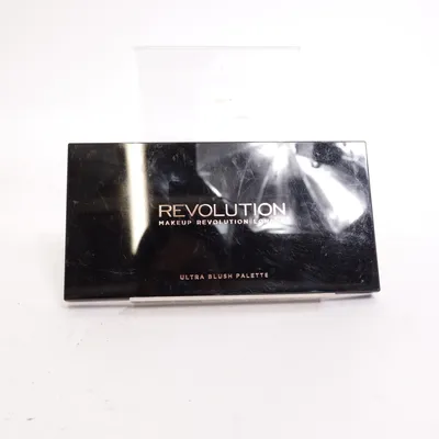 Blush (Sugar and Spice) van Makeup Revolution London