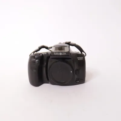 Analog systemkamera (Dynax 300si) från Minolta