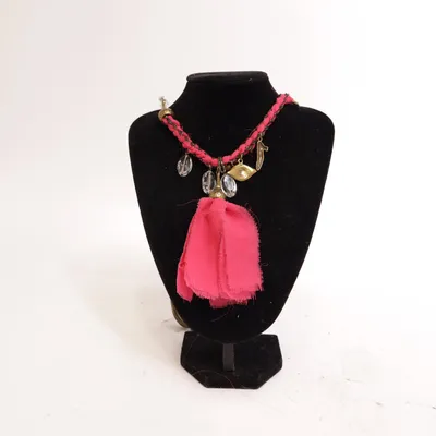 Necklace (Pink) from Schmuck Art Unknown metal