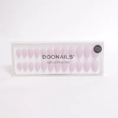 Kunstige negle (SHORT ALMOND) fra Doonails