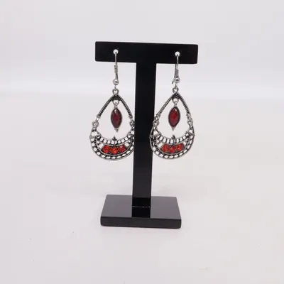 Boucles d'oreilles (Rouge) Métal inconnu