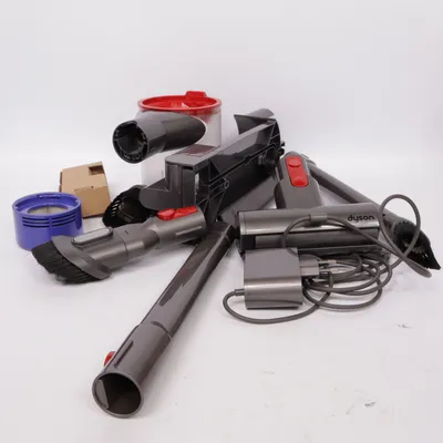 Hushållsapparat (Grå, Röd, Blå) från Dyson