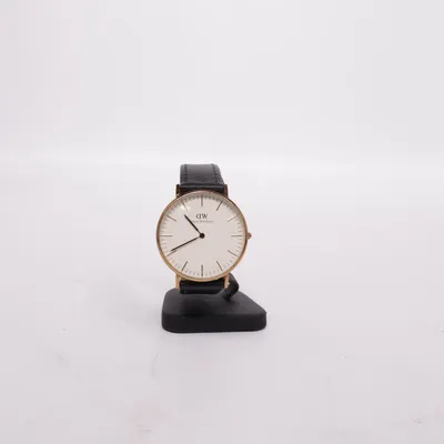 Wristwatch (Black) from Daniel Wellington