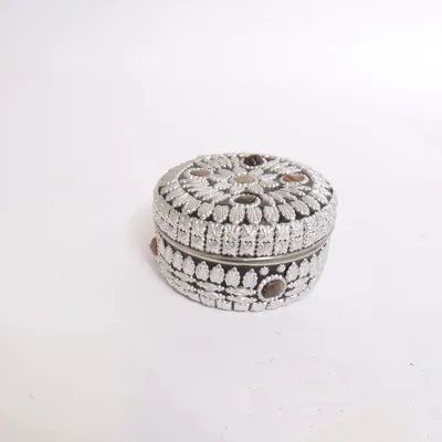 Box (Silver) from Ambia