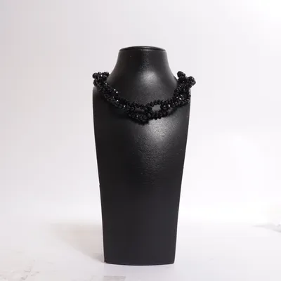 Necklace (Black) from Oriflame Unknown metal