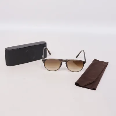 Solglasögon (Brun) från Persol