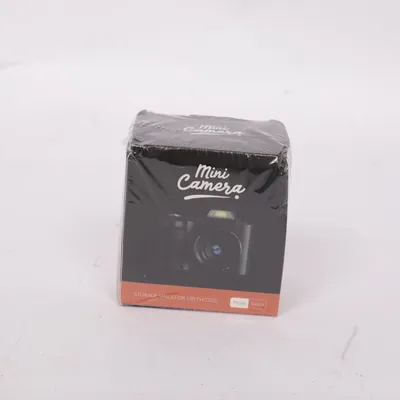 Digital compact camera