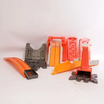 Bilbana (Brücke brige ) från Hot Wheels