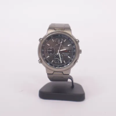 Montre (Sq 100) de Seiko
