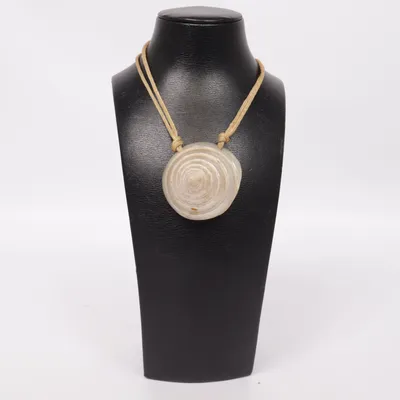 Necklace (Beige) Unknown metal