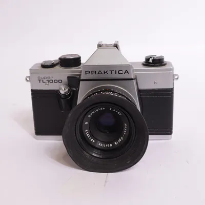 Analog systemkamera (super TL 1000) från Praktica