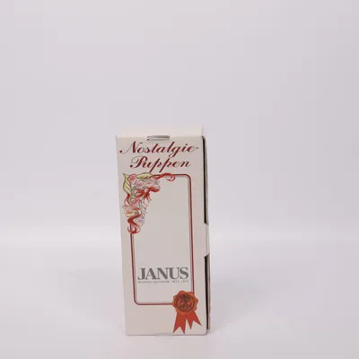 Docka (Vit) från Janus