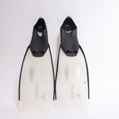 Simfötter (Svart, Vit) från Tecnopro