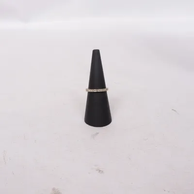 Ring (Silverfärgad) Okänd metall