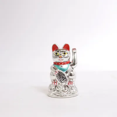 Figurin (Silverfärgad, Röd, Grön)