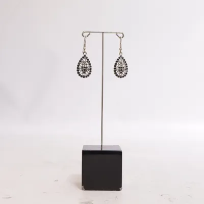 Earrings (Black, Silver) Unknown metal