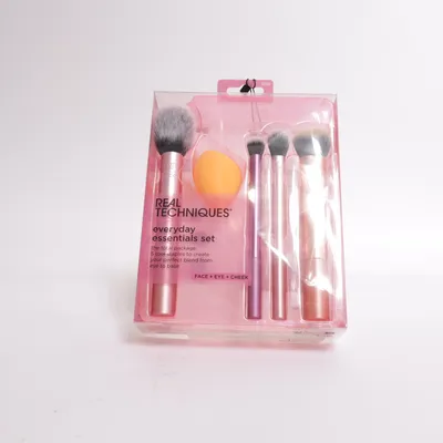 Makeup børste (Everyday Essentials Set) fra Real Techniques