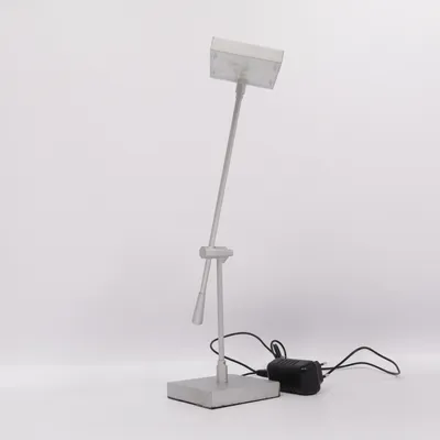 Skrivebordslampe (P946-24 LED Converter) fra Melitec
