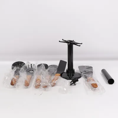 Ustensiles de cuisine (Noir, Marron) de Royalty Line