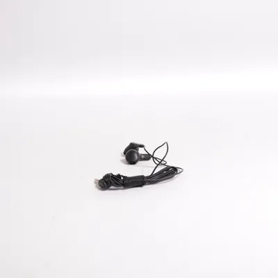 Headphones (Black) from Qatar Airways