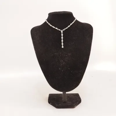 Halsband (Silverfärgad, Blå) från I Am Okänd metall