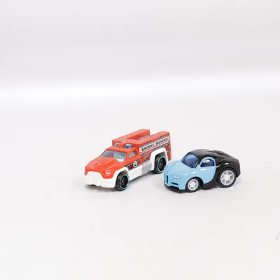 Voiture jouet (Rouge, Noir, Bleu) de Hot Wheels
