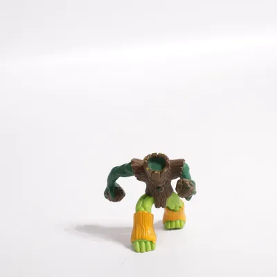 Toy figurine (Brown, Green, Yellow) from Giochi Preziosi
