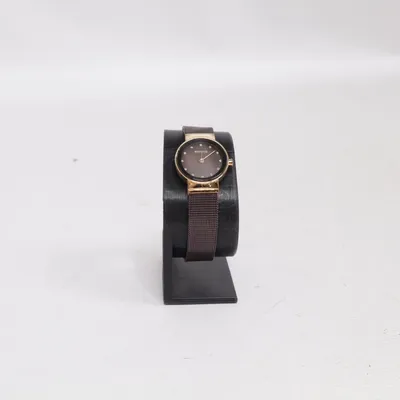 Armbandsur (Svart, Guldfärgad) från Bering