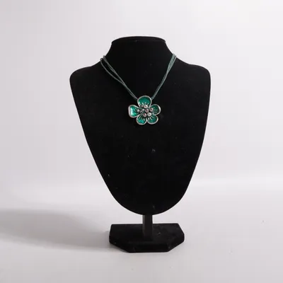 Collier (Vert, Argent) de LBMDJ Métal inconnu