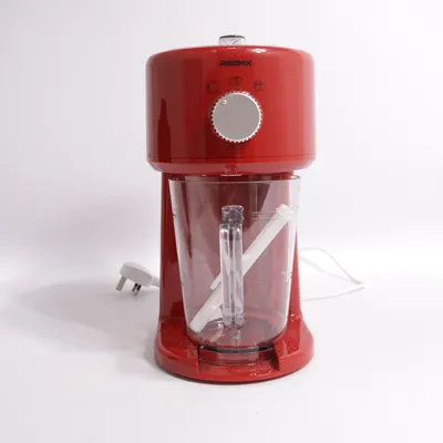 Eiszerkleinerer (Rot) von Remix