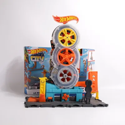 Racebaan (Super Twist Tire Shop) van Hot Wheels