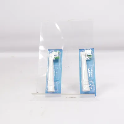 Tandborsthuvud (Vit) från Oral-B