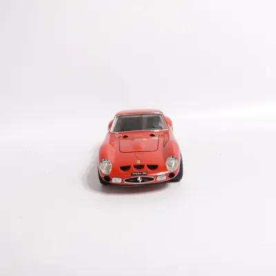 Voiture modèle réduit (Ferrari GTO (1962)) de Burago
