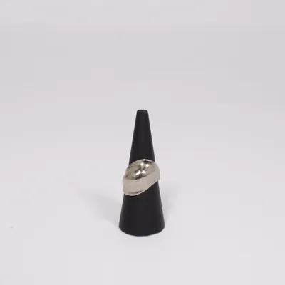Ring (Silverfärgad) Okänd metall