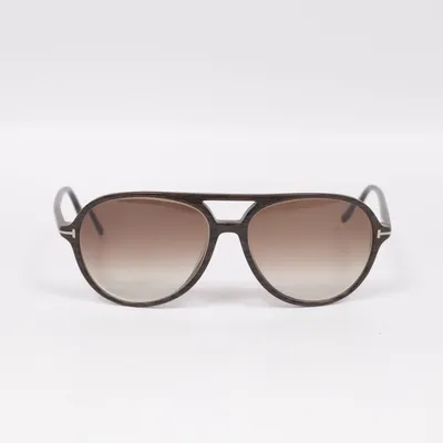 Solglasögon (TF33150K) från Tom Ford