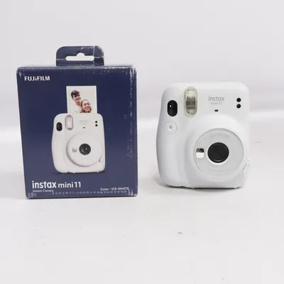 Polaroidkamera (Instax Mini 11) från Fujifilm