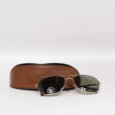 Solglasögon (Guldfärgad) från Persol
