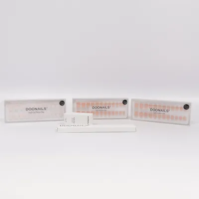 Kunstige negle (Beige) fra Doonails