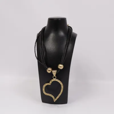 Halsband (Svart, Guldfärgad) från Sara Okänd metall