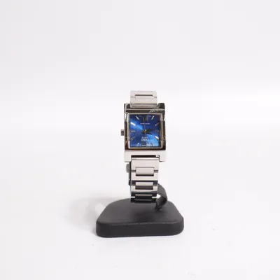 Wristwatch (Silver, Blue) from Casio
