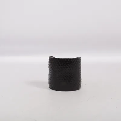Armbånd (Sort) fra Hoss Intropia Læder