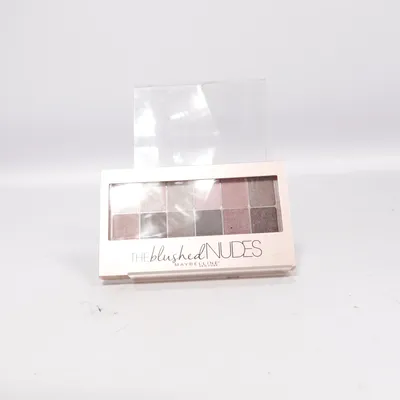 Eyeshadow palette (The Blushed Nudes) from Maybelline